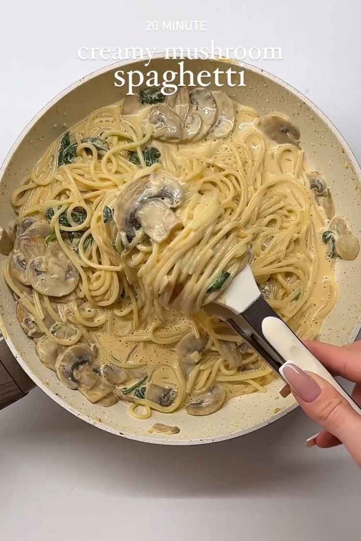 Creamy Garlic Mushroom Pasta