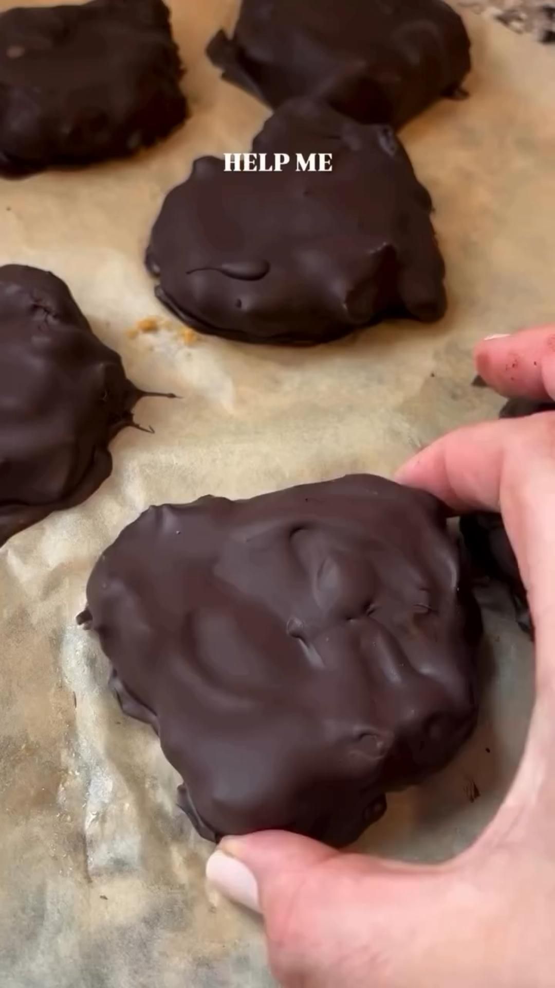 No-Bake Peanut Butter, Banana, and Chocolate Bites