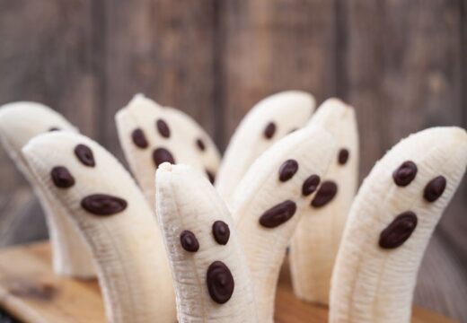 halloween ghost bananas