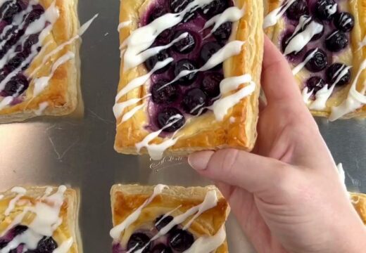 blueberry lemon cream danishes