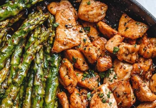 garlic butter chicken bites and asparagus