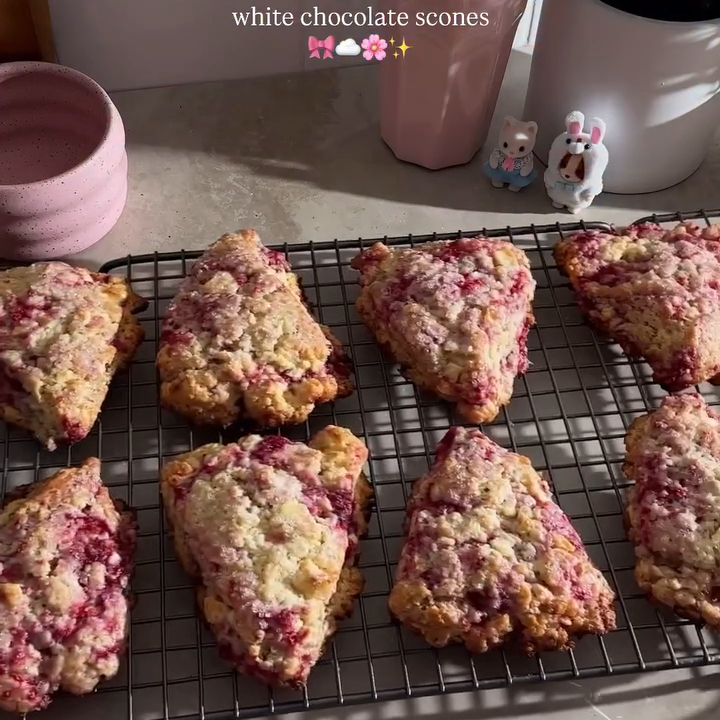 raspberry white chocolate scones