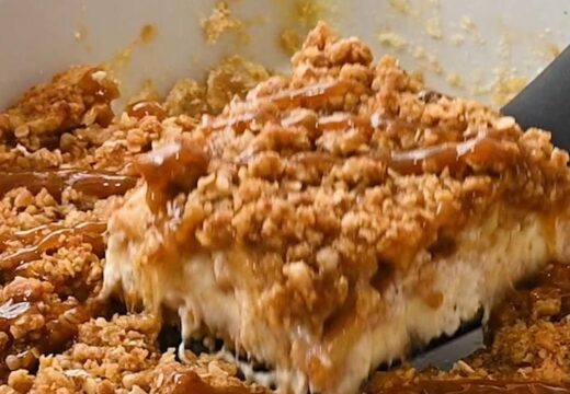 caramel apple cheesecake bars