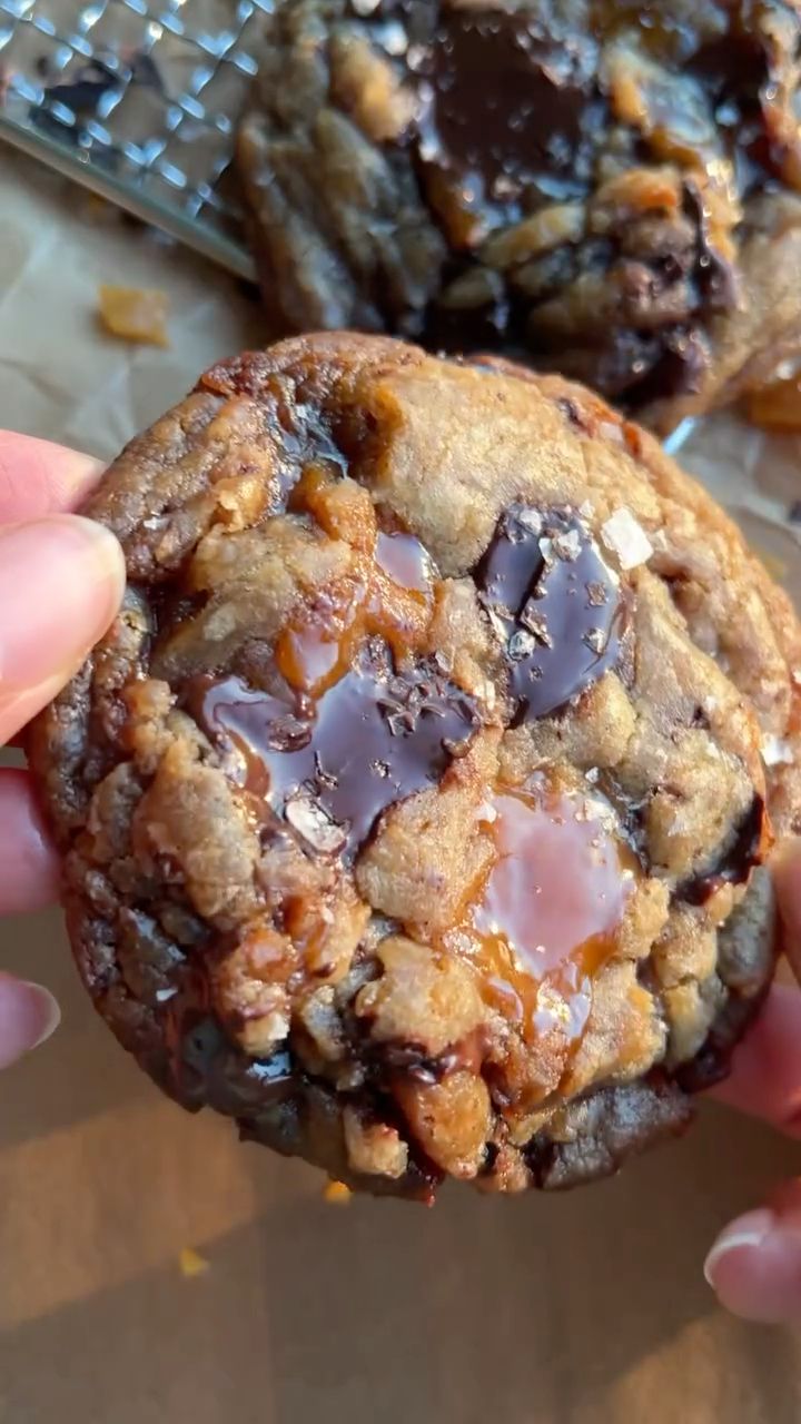 Brown Butter Toffee Chocolate Chip Cookies (Dairy-Free, Egg-Free)
