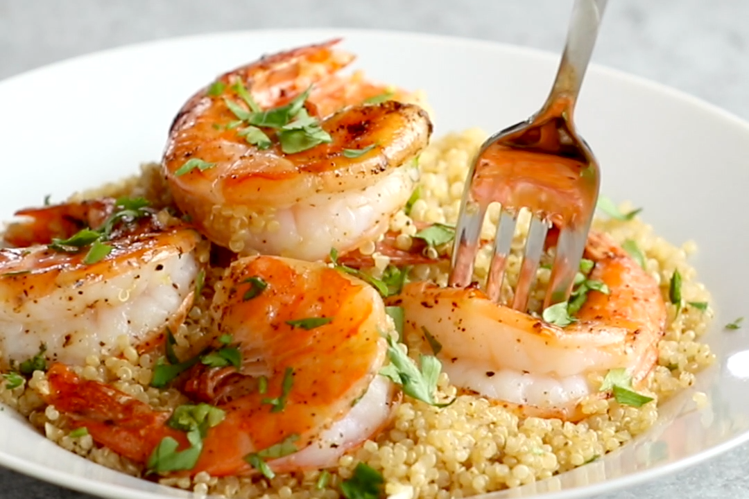 garlic butter shrimp and quinoa