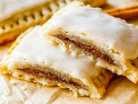 homemade brown sugar cinnamon pop tarts