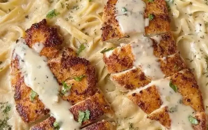 creamy garlic chicken fettuccine recipe