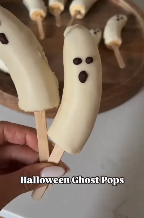 frozen banana ghost pops