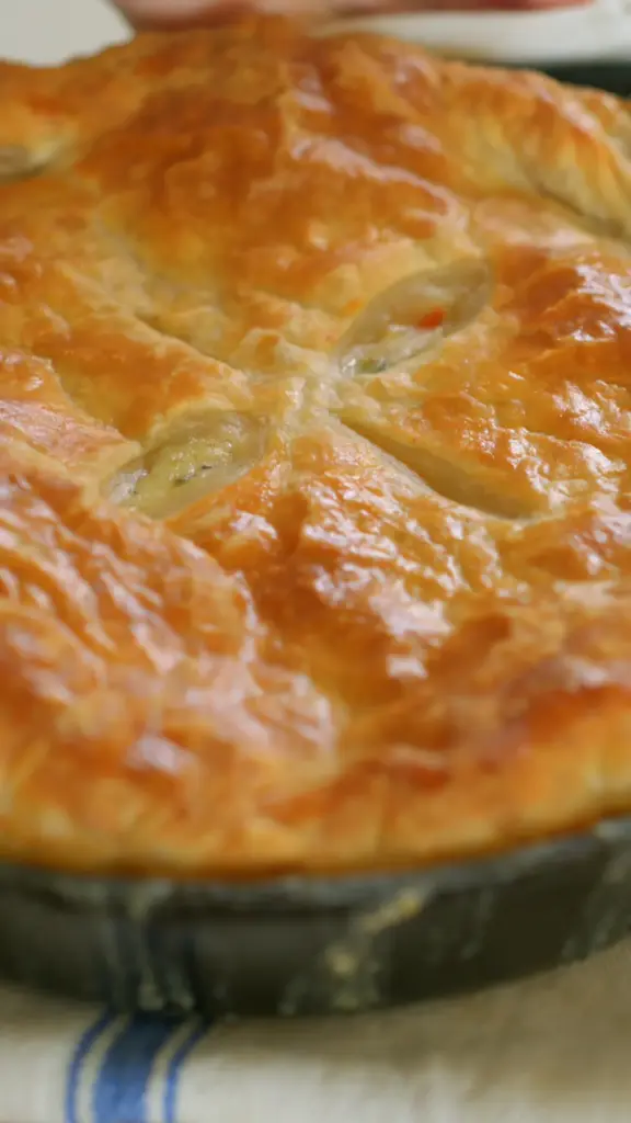 Easy Chicken Pot Pie – Creamy Weeknight Comfort