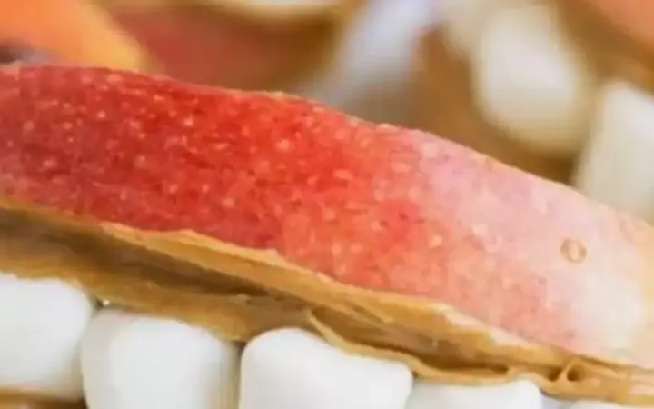 halloween apple peanut butter bites
